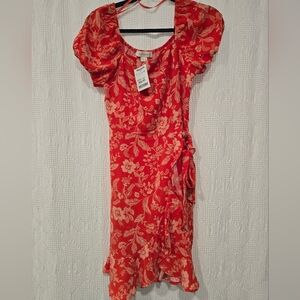 NWT Monteau Coral Floral Blouse